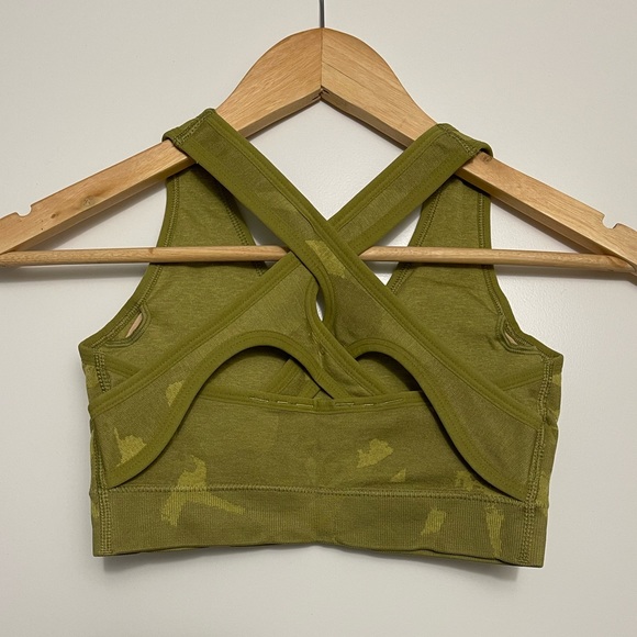 Green Camo Gymshark Sports Bra - Picture 2 of 2